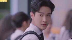 真少爷回归吃瓜,娱乐圈风云再起，吃瓜群众翘首以待