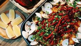 男生宿舍吃瓜半夜吃,男生宿舍吃瓜狂欢夜