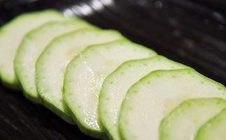 昆明吃瓜的地方,探寻城市里的消暑美食乐园